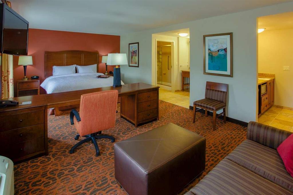 Hampton Inn & Suites Джексонвилл Номер фото